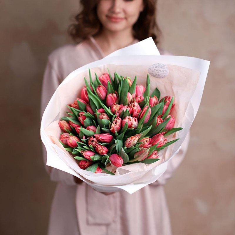 Пионовидные тюльпаны в Кишиневе